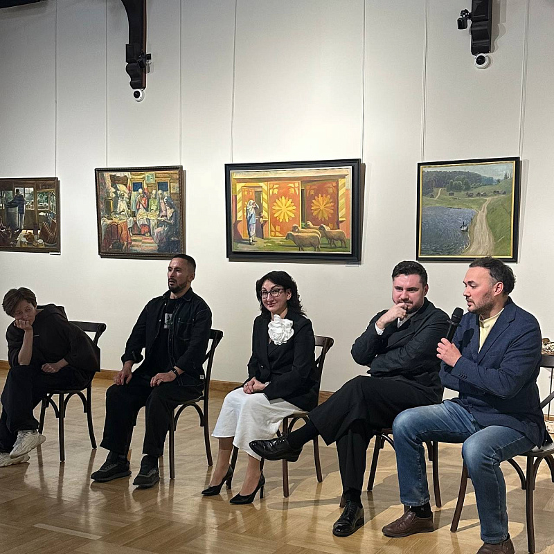 Пресс-встреча организаторов и участников фестиваля «Аваздаш» Пресс-встреча организаторов и участников фестиваля «Аваздаш»