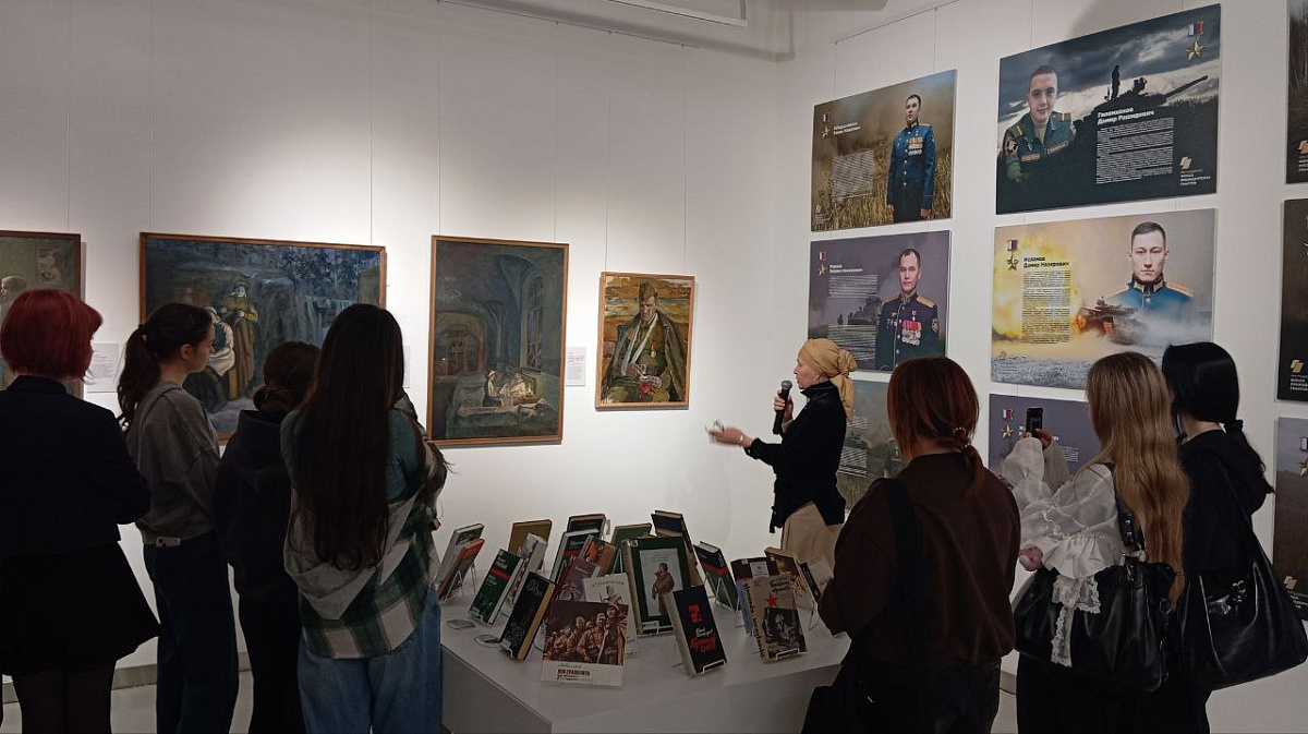 Помним и чтим: День памяти погибших при исполнении служебных обязанностей сотрудников ОВД России