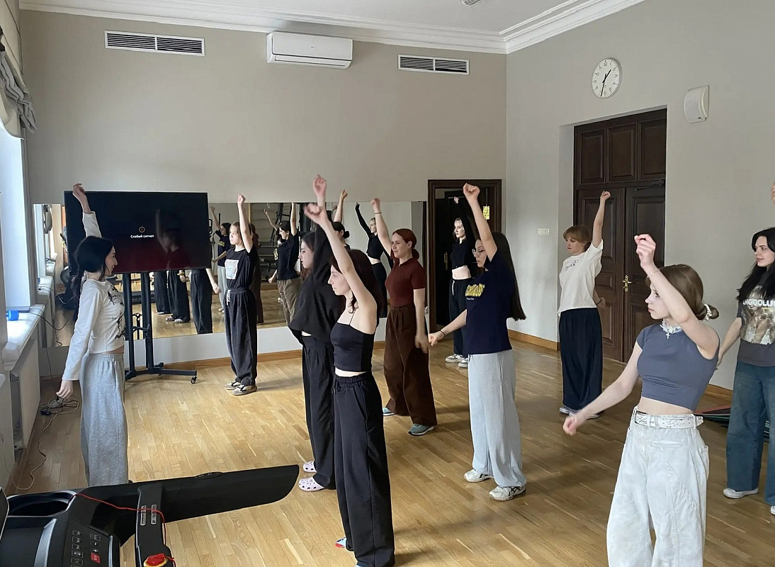 «Зарядка с чемпионом»