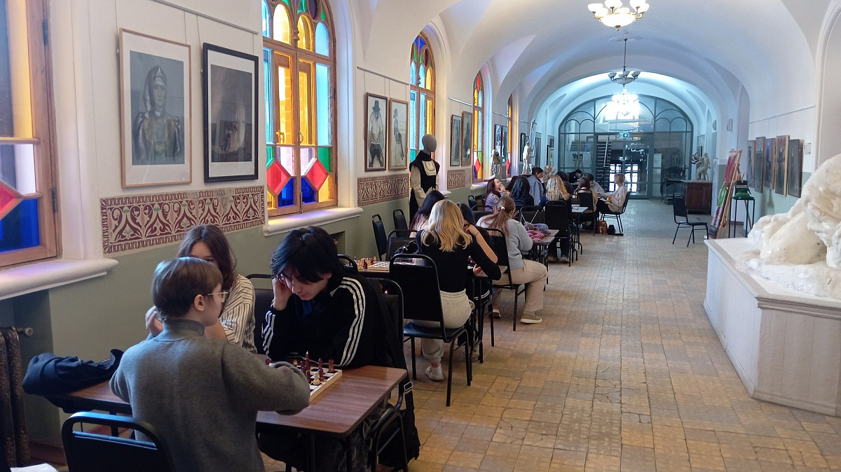 День без интернета: живое общение, игры и творчество.