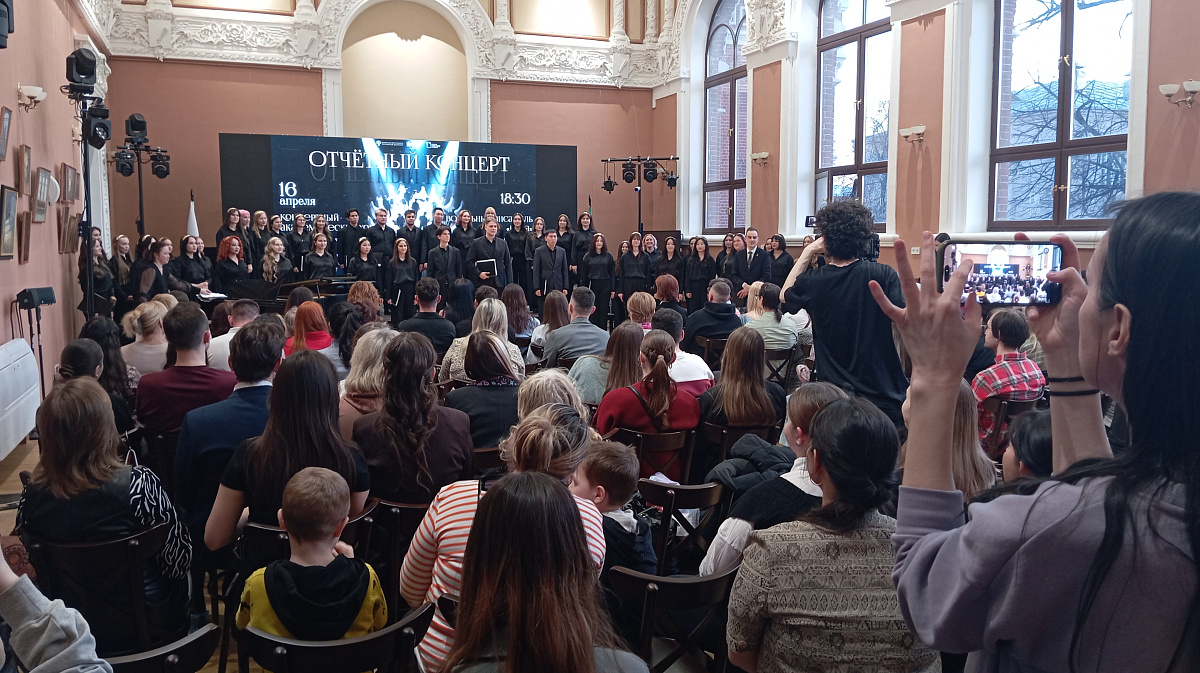 «Живой звук в живом историческом зале КХУ имени Н.И. Фешина»